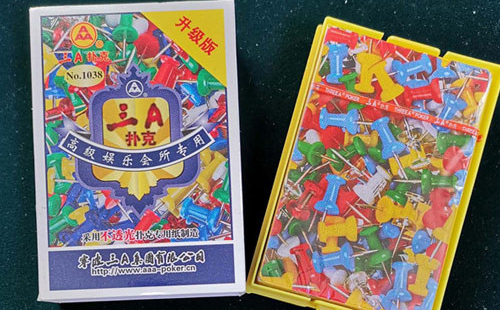 安多扑克批发采购指南与产品质量识别要点解析